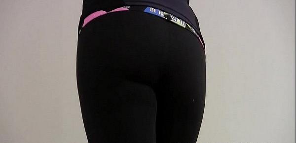  My round ass looks so good in these tight yoga pants JOI